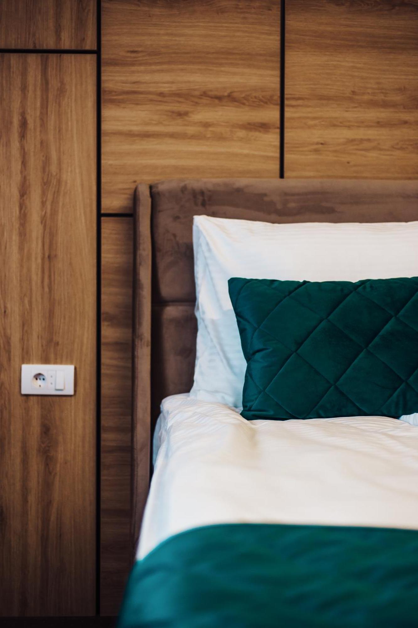 Hotel Brcko Gas Sarajevo Lukavica Zewnętrze zdjęcie