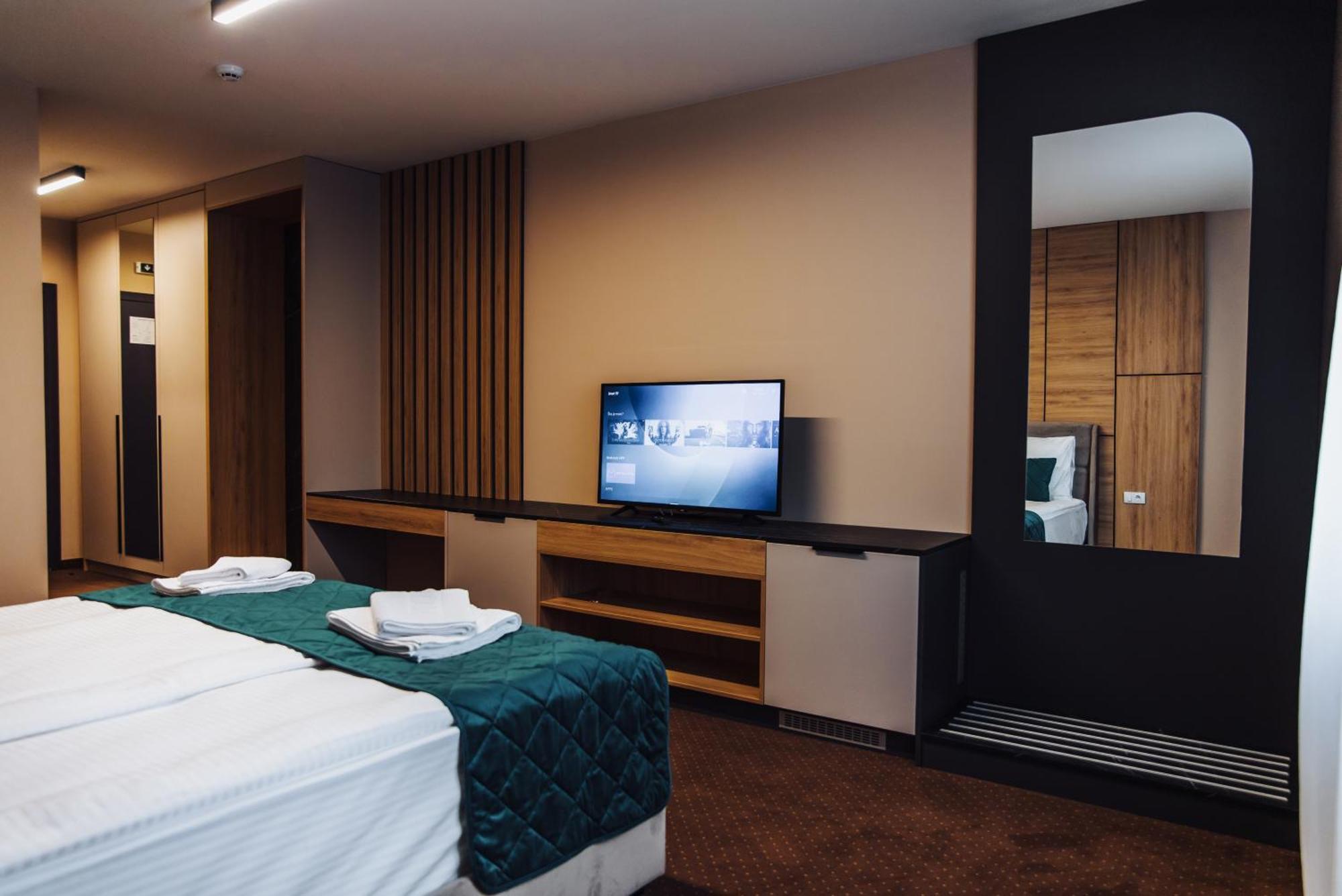 Hotel Brcko Gas Sarajevo Lukavica Zewnętrze zdjęcie